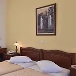 Asteras Paradise Kostos