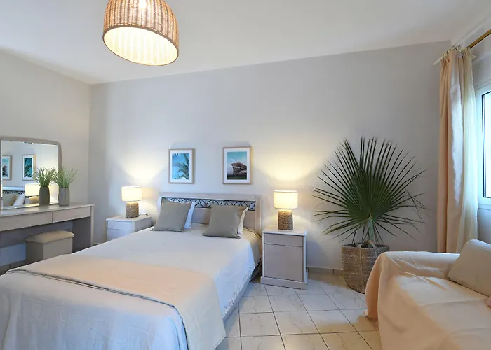 Asteras Paradise Hotell 4*