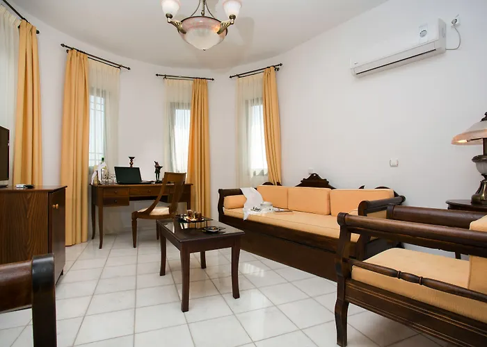 Hotell Asteras Paradise 4*